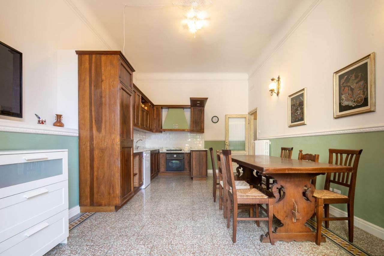 Santa Maria Novella 4 Bedrooms By Mmega Appartement