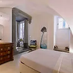 NeriLuxurySuite