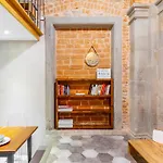 Florence Oltrarno Duplex Apartment
