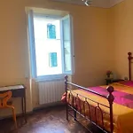 The Florentine House, Spontini 60