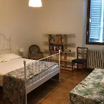 Serragli House