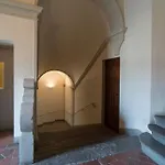 Accanto Alla Cupola