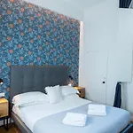 Four Season\'S Luxury Apartment 300 Mt From Duomo