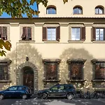 Stunning Central Apartment In Antique Villa XII
