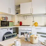 Pitti Deluxe Apartment