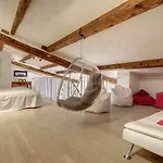 Lungarno Elegance