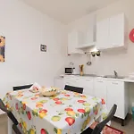 Danyhousedue