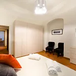 Apo1 Deluxe 2Bdr Family Apartment By Ponte Vecchio