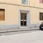 Florence San Jacopino Apartment