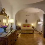 Apartment In The Heart Of Florence