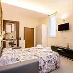 Leopolda Apartment