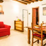 Art Apartment Vicolo Del Panico
