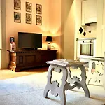 La Casa Degli Specchi