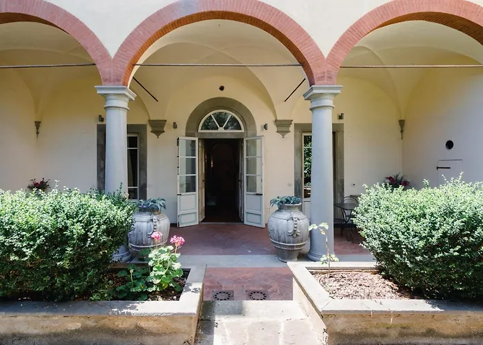 Piazza Dei Ciompi With Private Garden