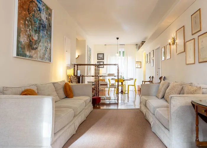 Pitti Deluxe Apartment