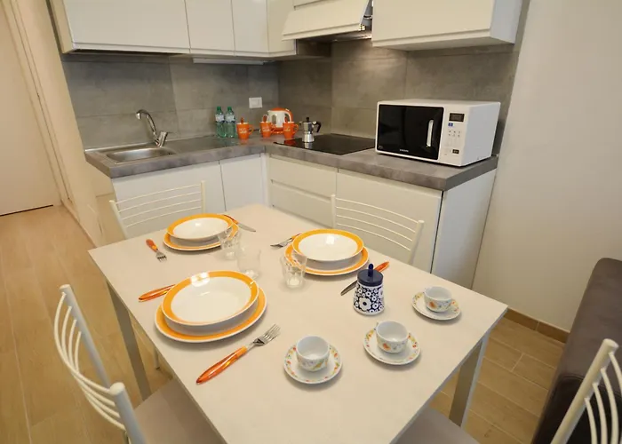 Unyca - Cozy Apartment Near Santa Maria Novella