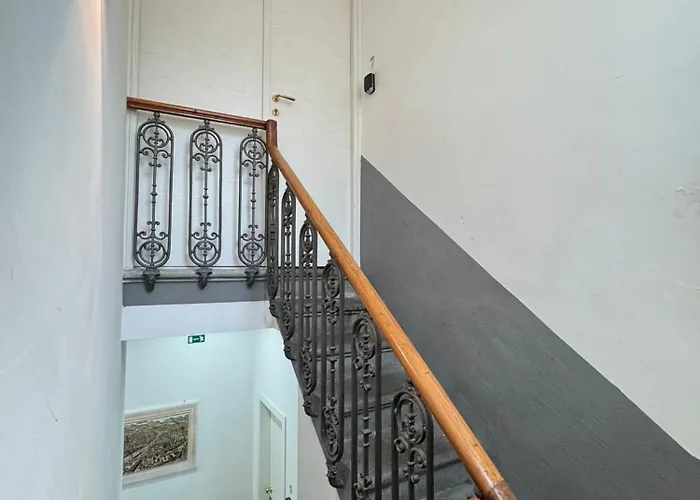 Apollo Guest House