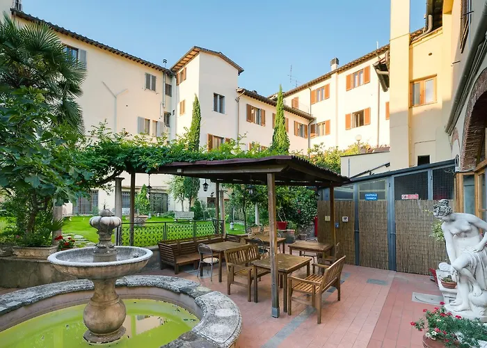 Hostel Archi Rossi