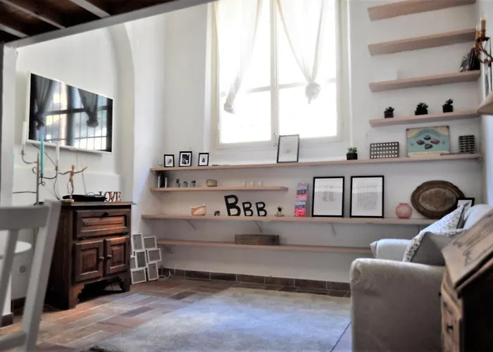 Exclusive Zanobi Apartment