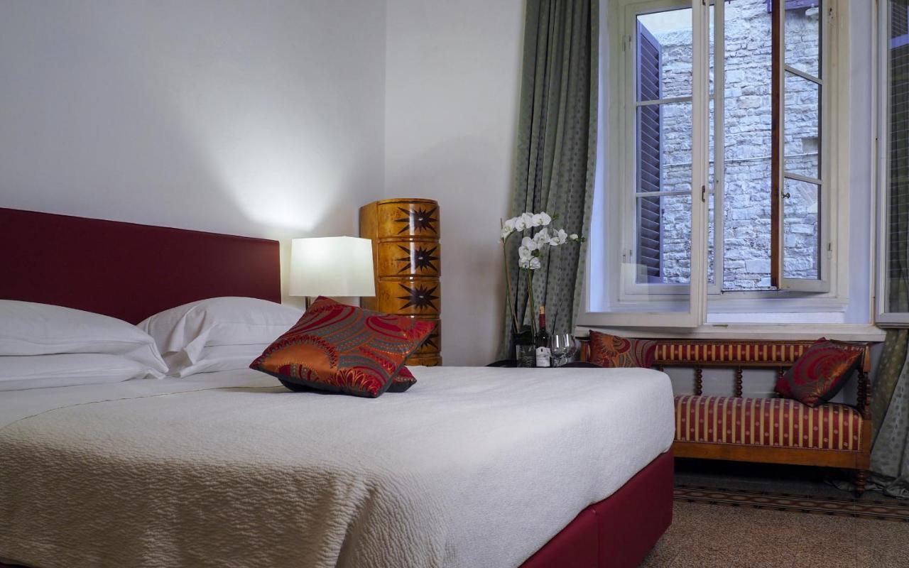 Aqa Palace Guest house Florence