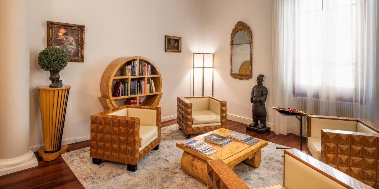 Aqa Palace Guest house 3*