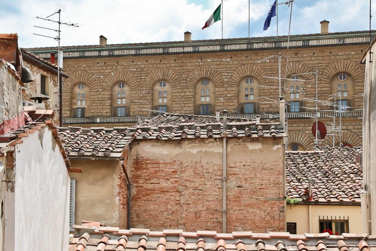 Maggio White * Florence