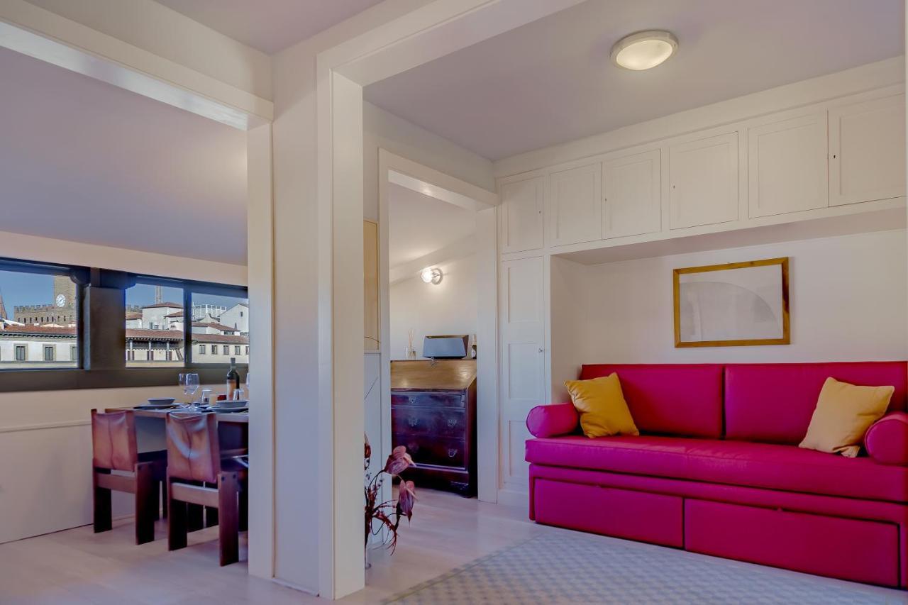 Skyline Apartment *