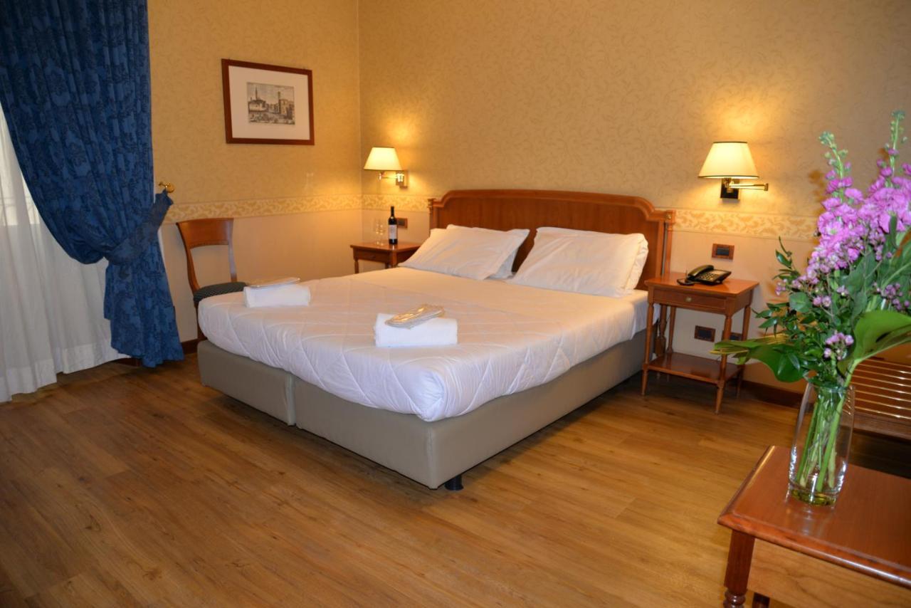Strozzi Palace Hotel Florence