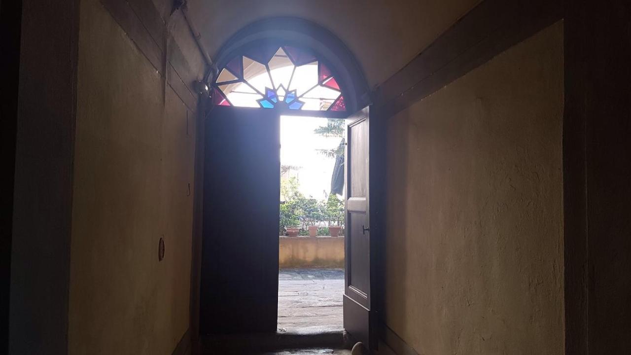 Apartment Cynthia's Garden - With Private Garden In Santa Croce Florence