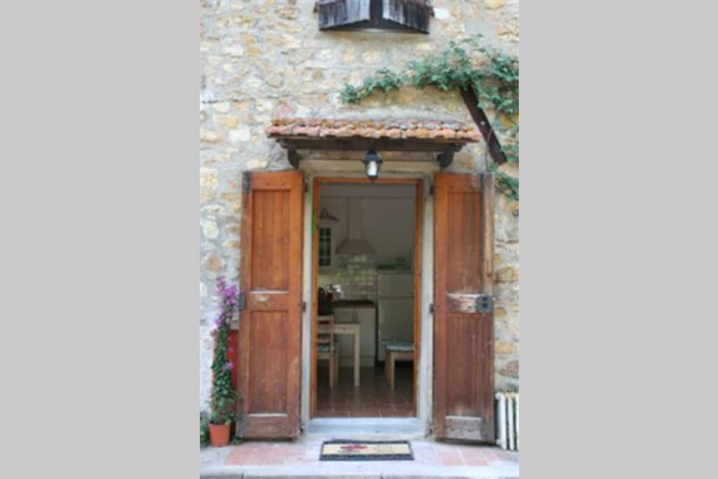 Apartment Casa La Torre Un Castello Alle Porte Di Florence