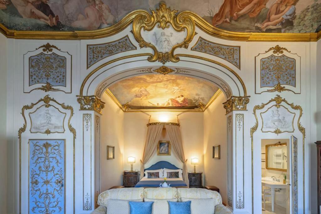 Aldobrandini Historic Apartment