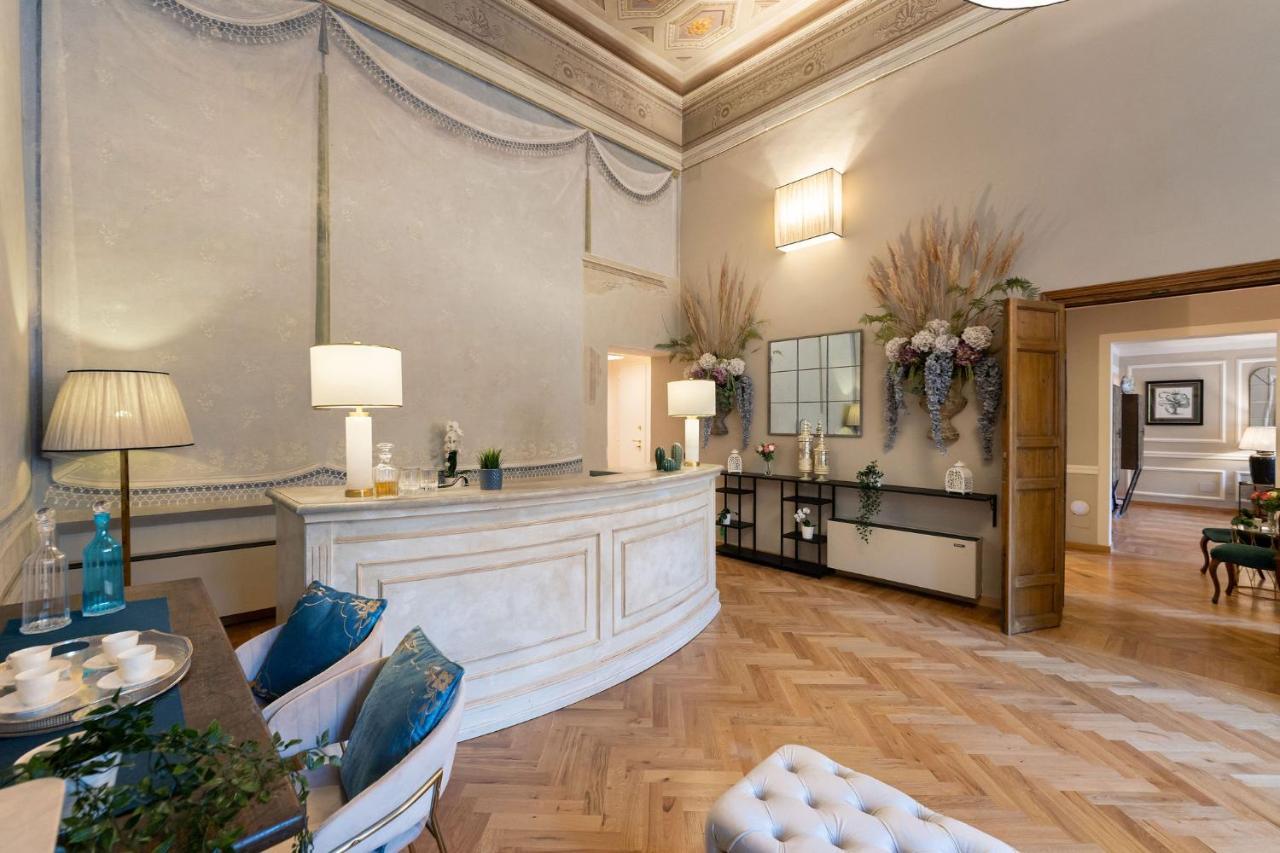 Apartment - Piazza San Lorenzo Florence