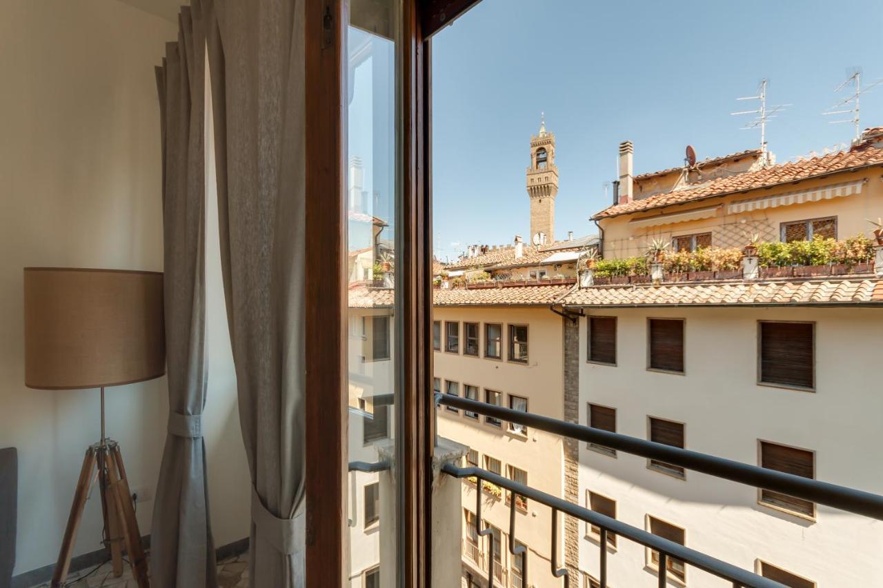 - Santa Maria Balcony