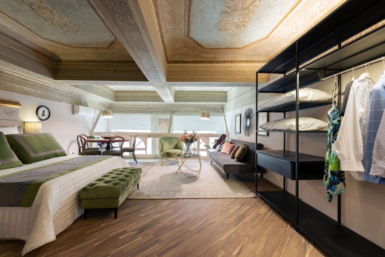 - Piazza San Lorenzo Apartment Florence