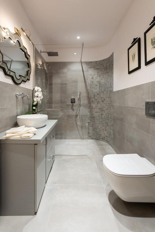 - Piazza San Lorenzo Apartment Florence
