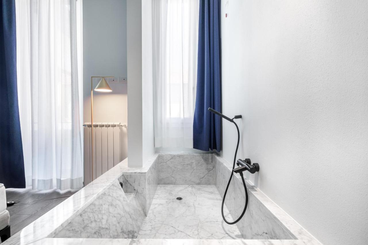 Cavour Deluxe By Mmega *