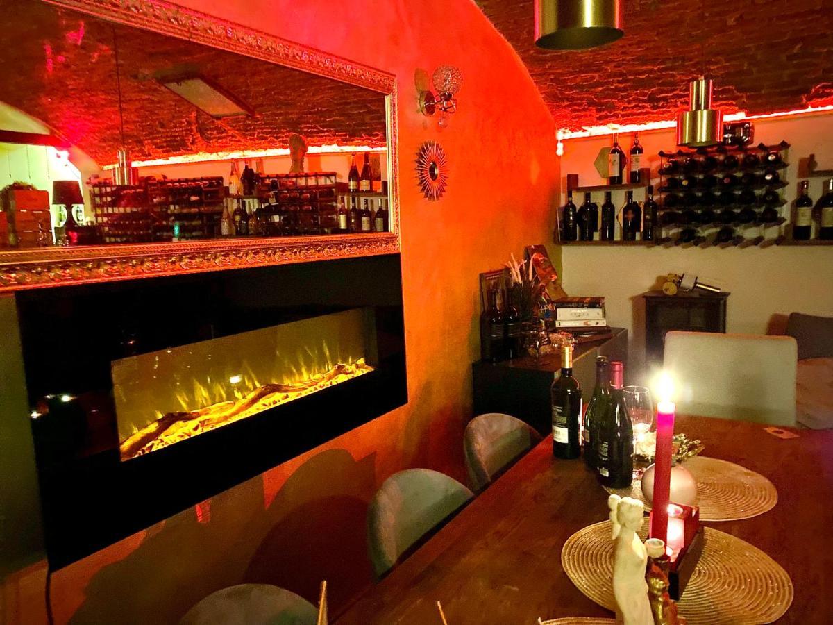 Red Impression - In The Center Appartement