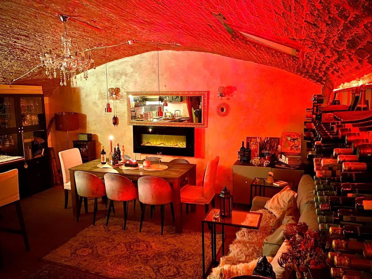 Red Impression - In The Center Appartement *