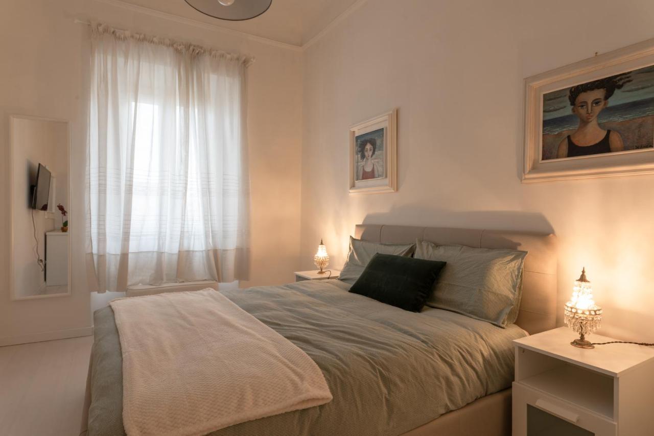 Apartment Gallery Art In San Frediano Florence