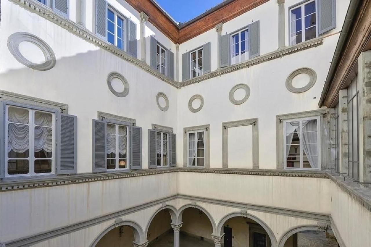 Apartment Maggio Palace By Vacavilla Florence