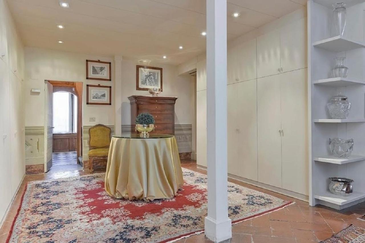 Apartment Maggio Palace By Vacavilla Florence