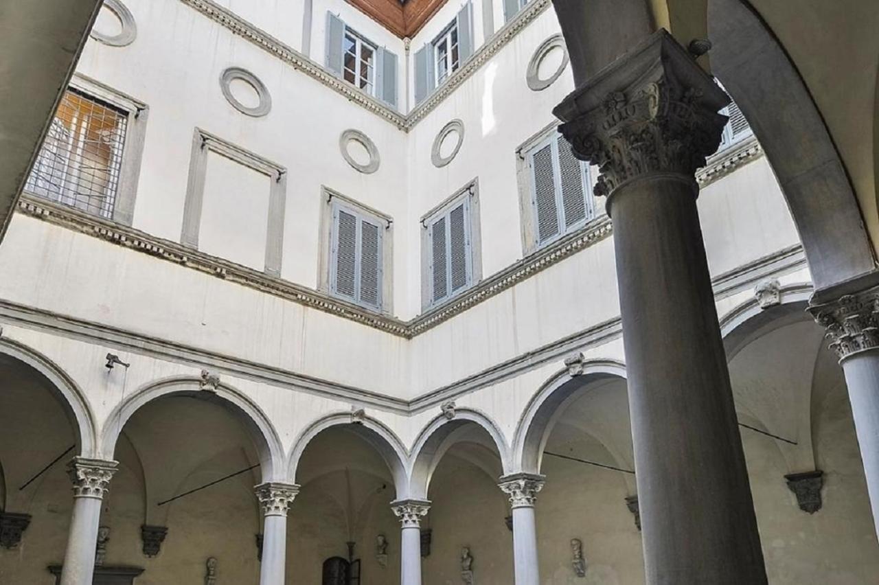 Maggio Palace By Vacavilla Apartment