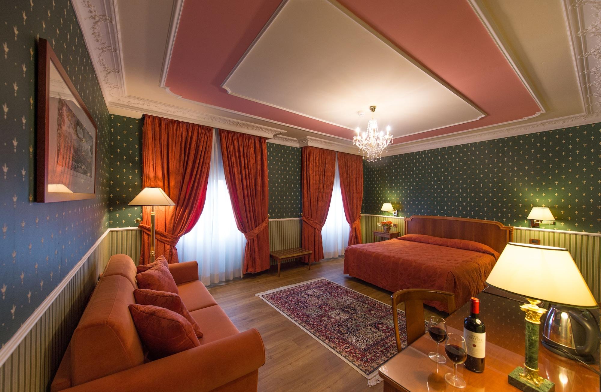 Strozzi Palace Hotel Florence