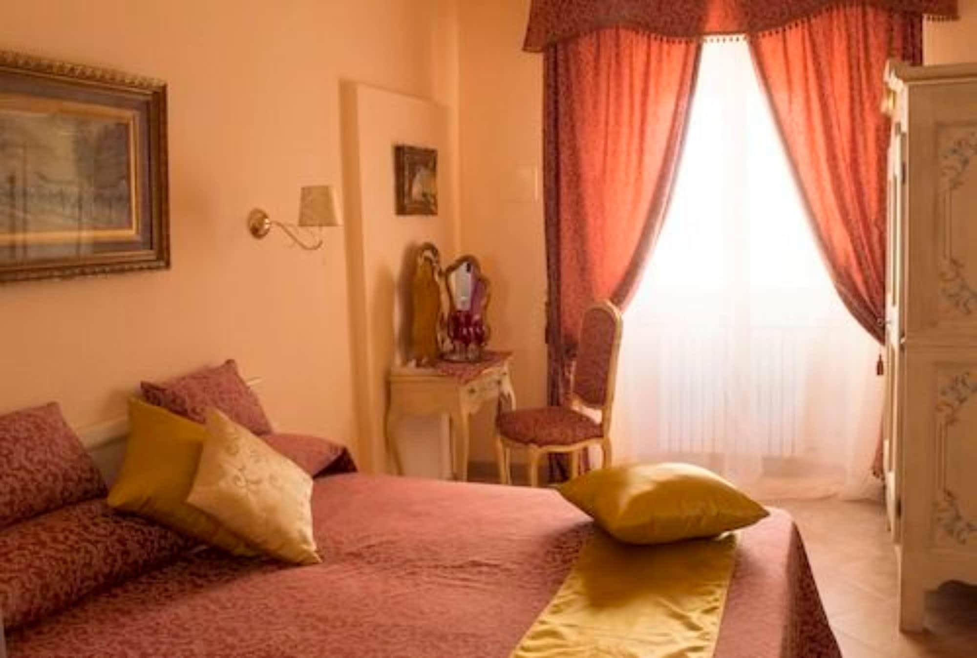 La Corte Dei Principi - Residenza D'epoca Bed & Breakfast Florence