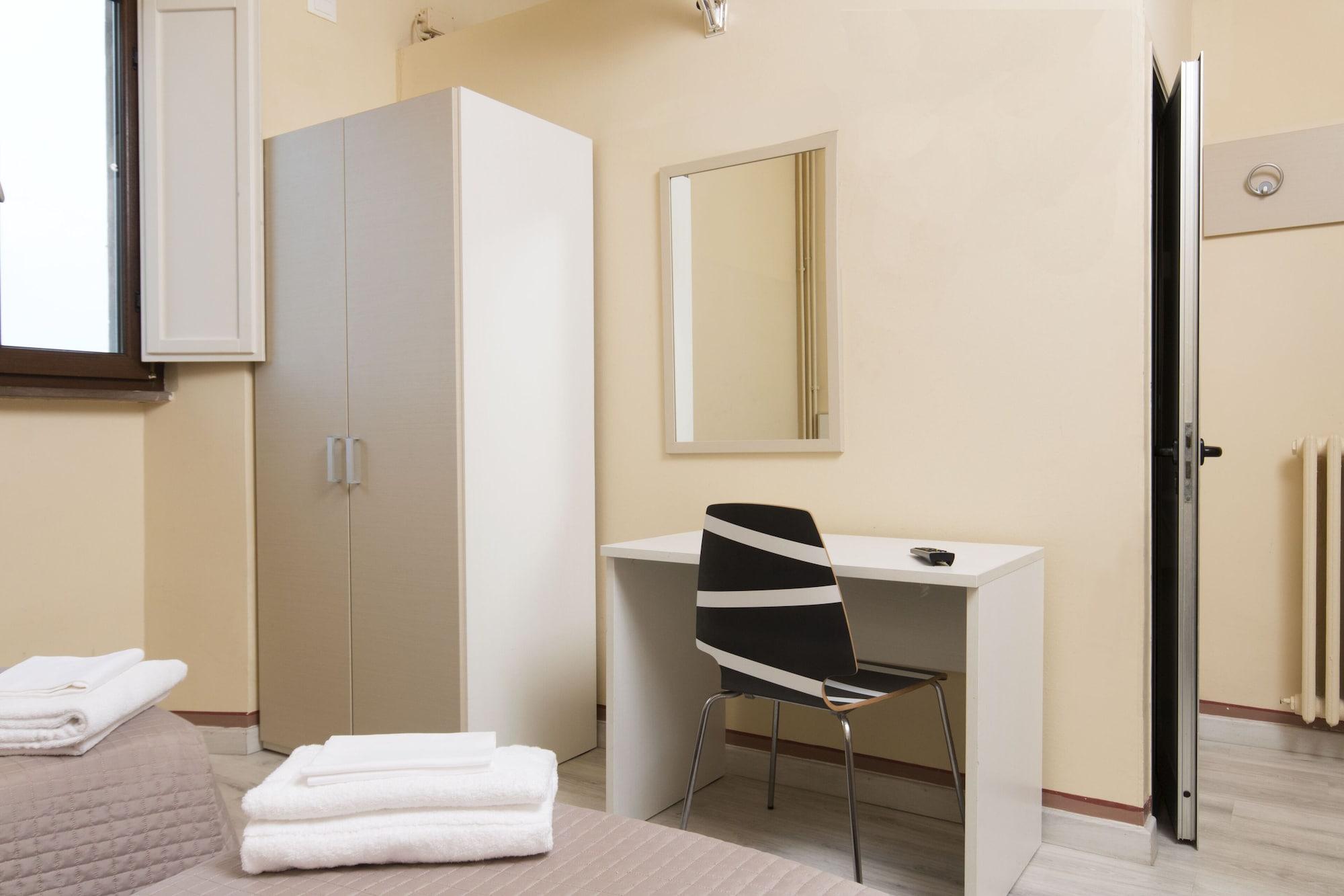 7 Santi Auberge de jeunesse *