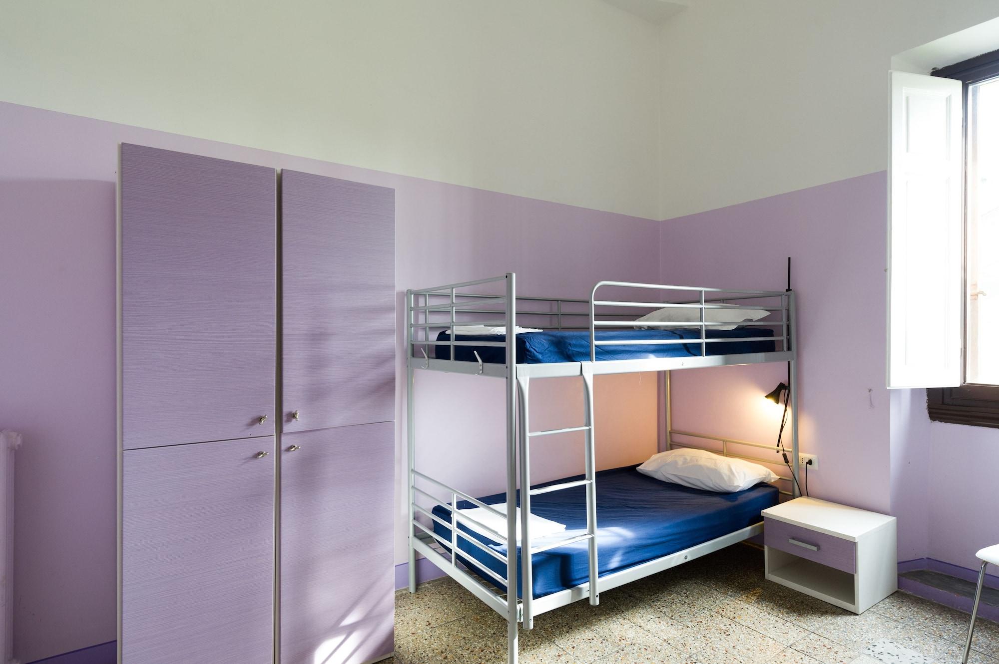 Auberge de jeunesse 7 Santi