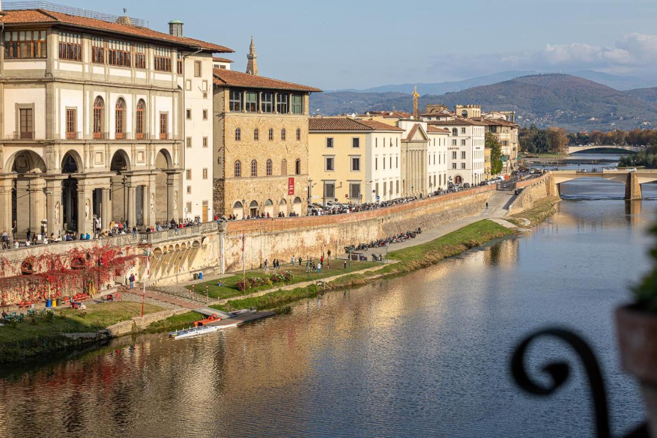 Ponte Vecchio Luxury Ii Apartment