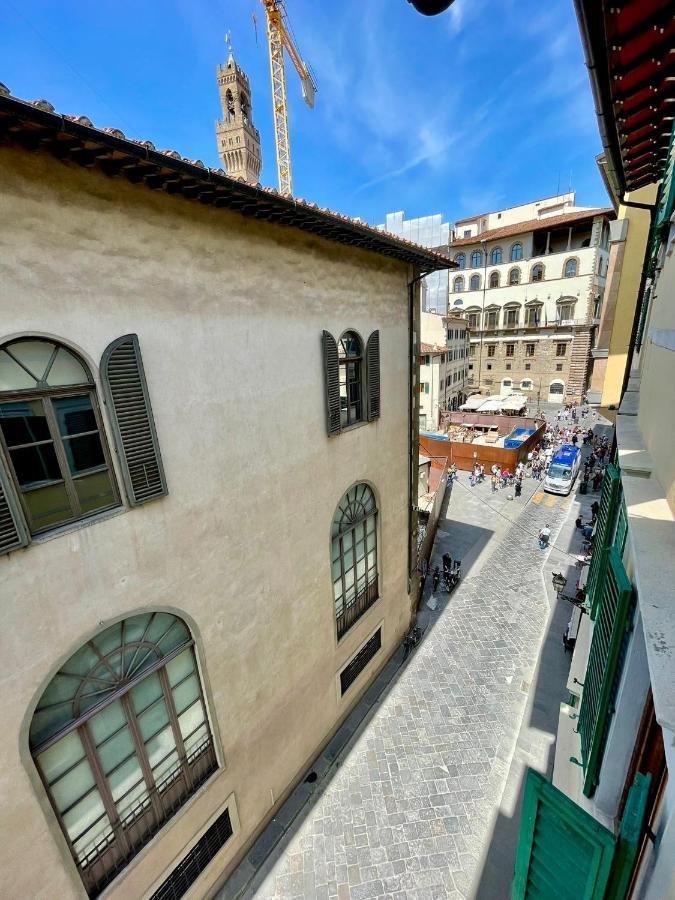 Apartment Charming In The Very Heart Of *