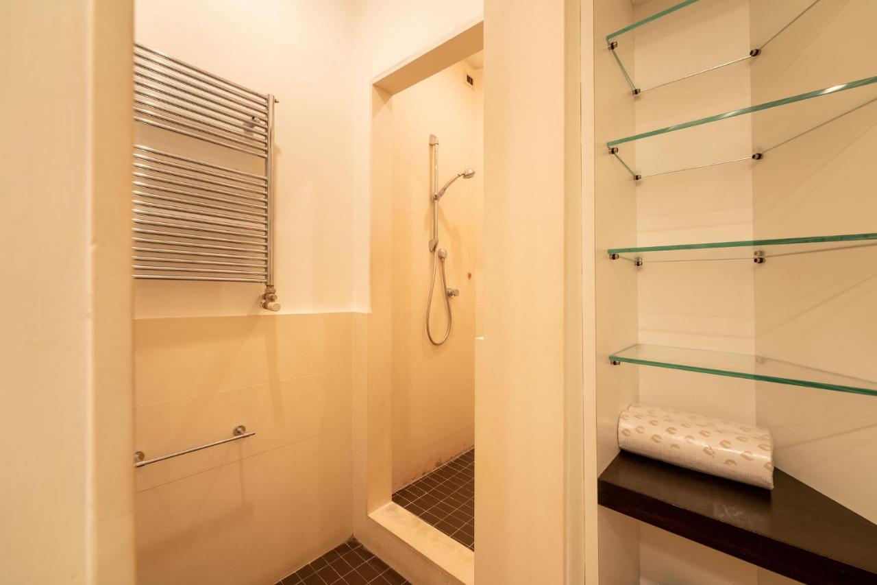 Neri 1 Apartment