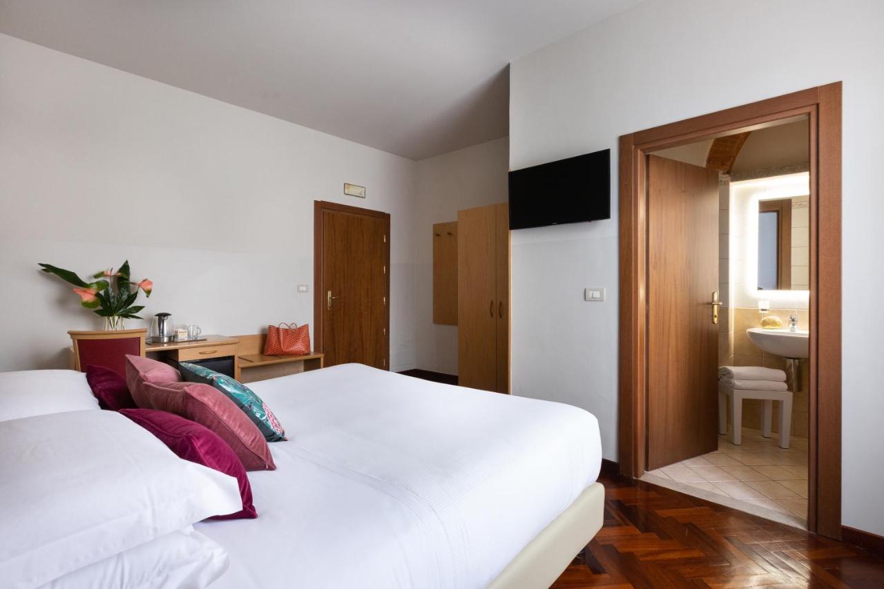 Aramis Guest house 2*